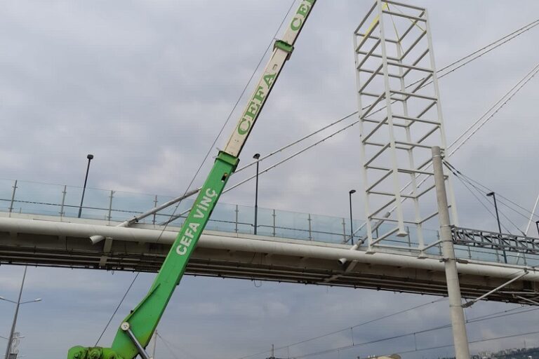 Teleskopik bomlu vinçler Teleskopik bomlu vinçler